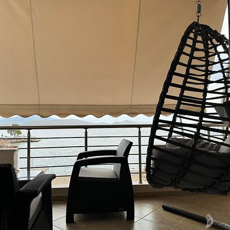 Leon Sea View Apartment ساراندا المظهر الخارجي الصورة