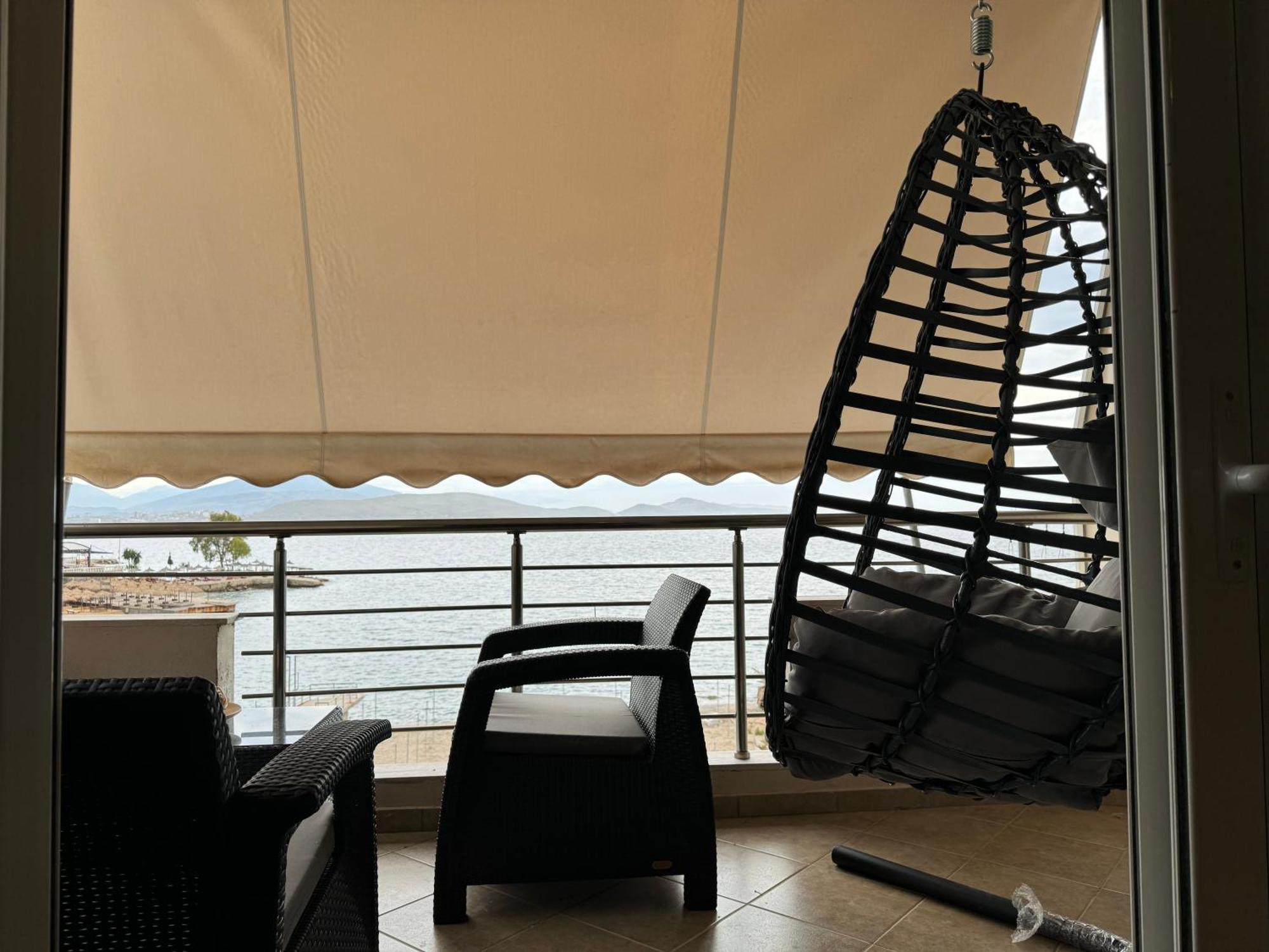 Leon Sea View Apartment ساراندا المظهر الخارجي الصورة