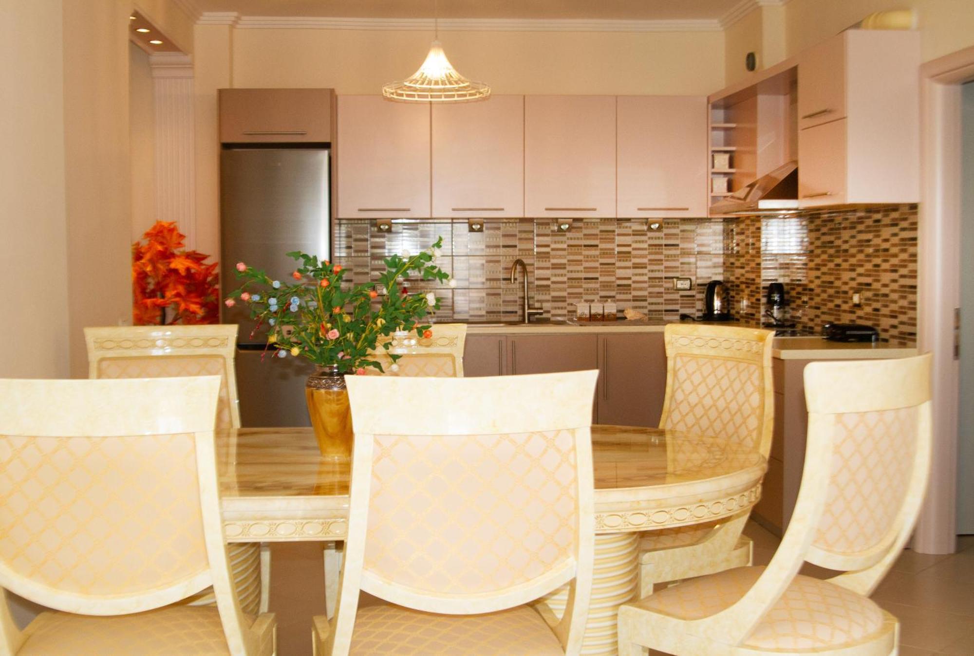 Leon Sea View Apartment ساراندا المظهر الخارجي الصورة