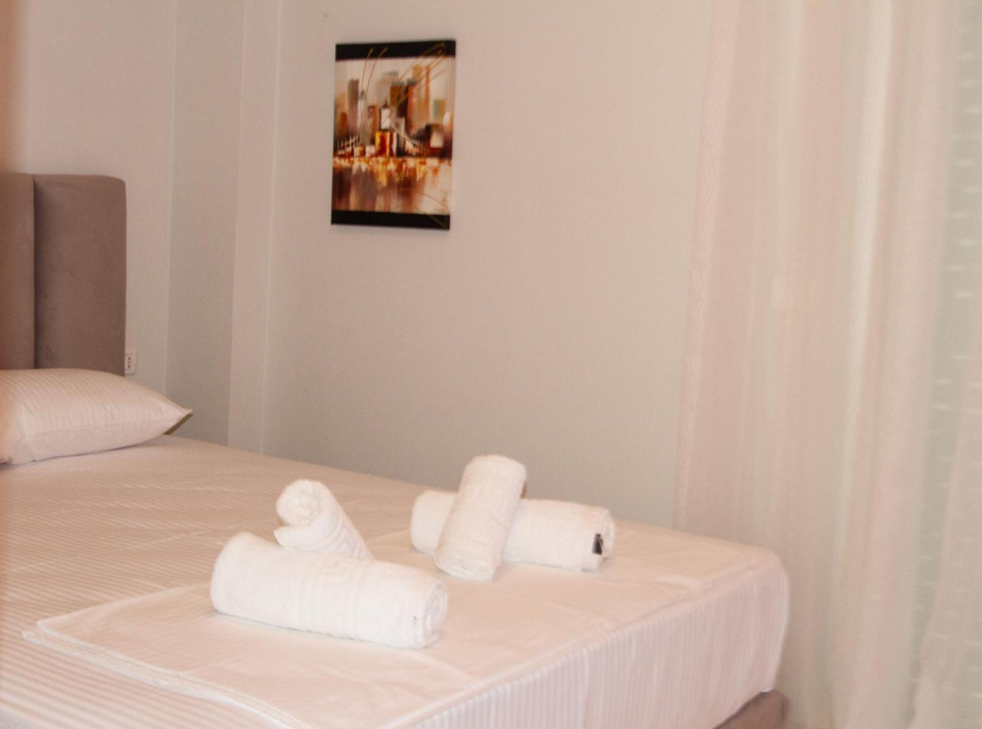 Leon Sea View Apartment ساراندا المظهر الخارجي الصورة